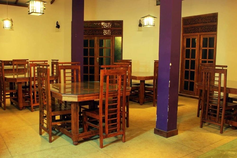 Lokuge Grand Resort Kataragama Εξωτερικό φωτογραφία
