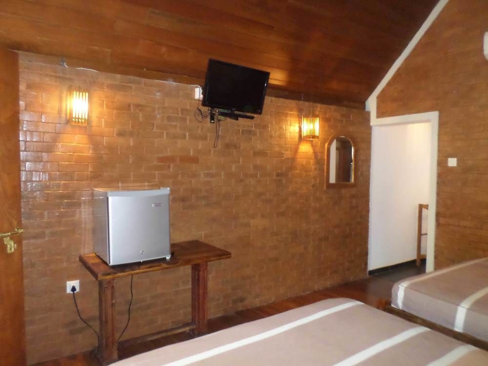 Lokuge Grand Resort Kataragama Εξωτερικό φωτογραφία